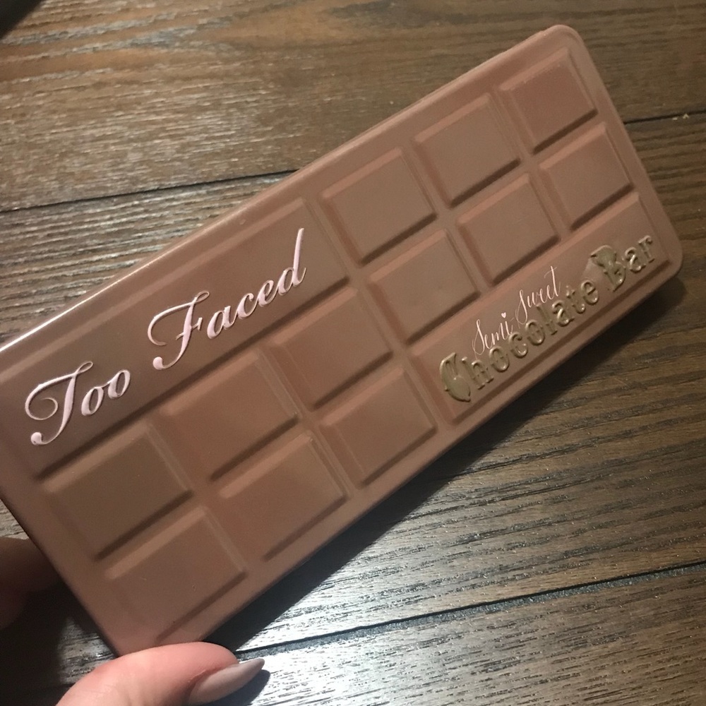 Too Faced Semi Sweet Chocolate Bar Pallete